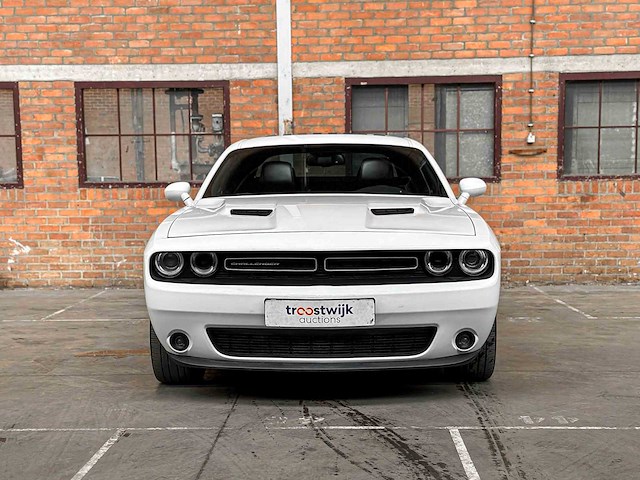 Dodge challenger sxt plus 3.6 v6 305pk 2015 - afbeelding 39 van  43