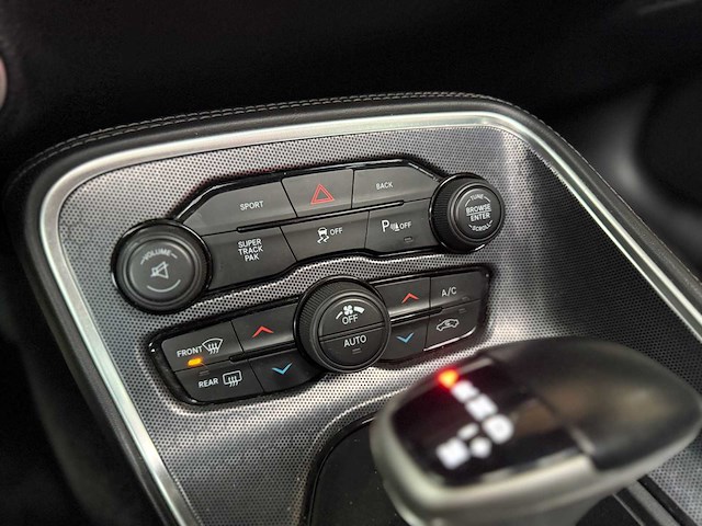 Dodge challenger sxt plus 3.6 v6 305pk 2015 - afbeelding 20 van  51