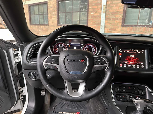 Dodge challenger sxt plus 3.6 v6 305pk 2016 - afbeelding 14 van  42