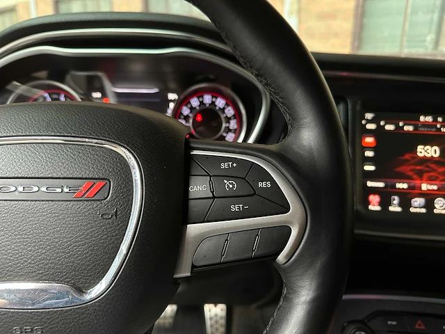Dodge challenger sxt plus 3.6 v6 305pk 2016 - afbeelding 18 van  42