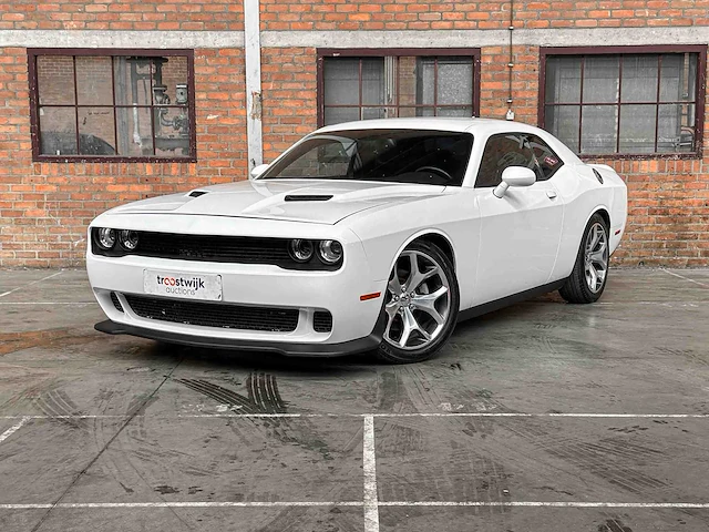 Dodge challenger sxt plus 3.6 v6 305pk 2016 - afbeelding 23 van  42
