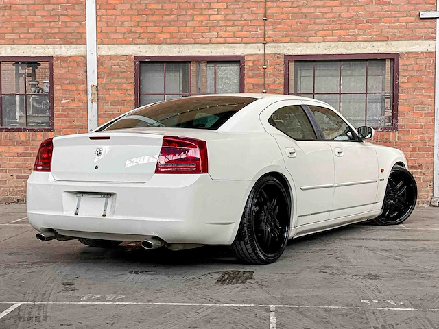 Dodge charger rt hemi 5.7 v8 340pk 2005 youngtimer - afbeelding 41 van  41