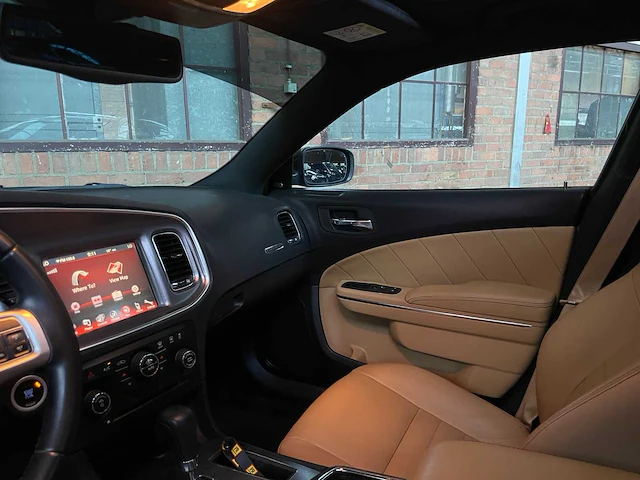 Dodge charger rt hemi 5.7 v8 375pk 2013 - afbeelding 13 van  42