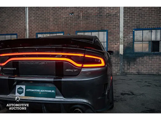 Dodge charger srt 5.7 v8 373pk 2016 - afbeelding 17 van  54