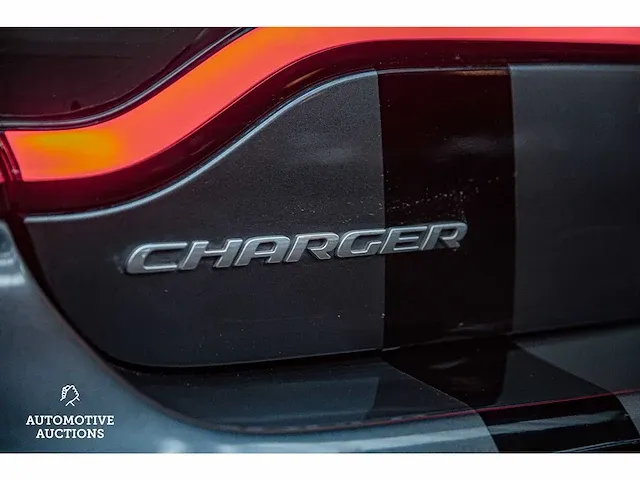 Dodge charger srt 5.7 v8 373pk 2016 - afbeelding 19 van  54