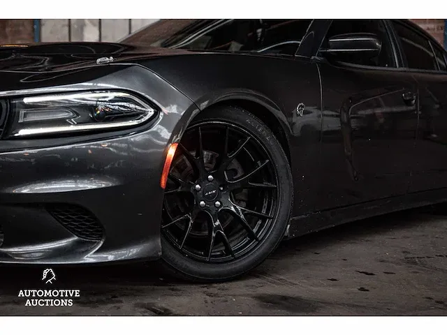 Dodge charger srt 5.7 v8 373pk 2016 - afbeelding 34 van  54