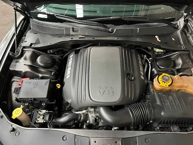 Dodge charger srt 5.7 v8 373pk 2016 - afbeelding 48 van  54