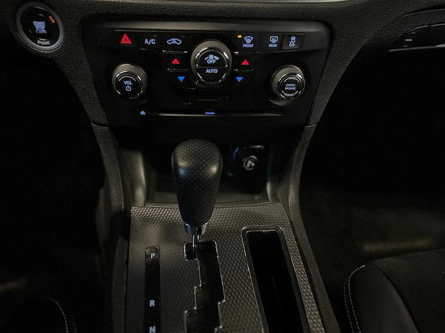 Dodge charger srt-8 6.4 v8 hemi 477pk 2014, n-915-jf - afbeelding 42 van  66