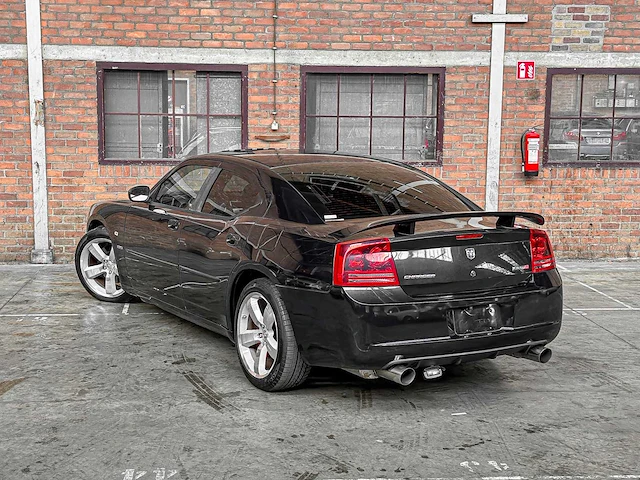 Dodge charger srt8 6.1 v8 425pk 2007 youngtimer - afbeelding 11 van  56