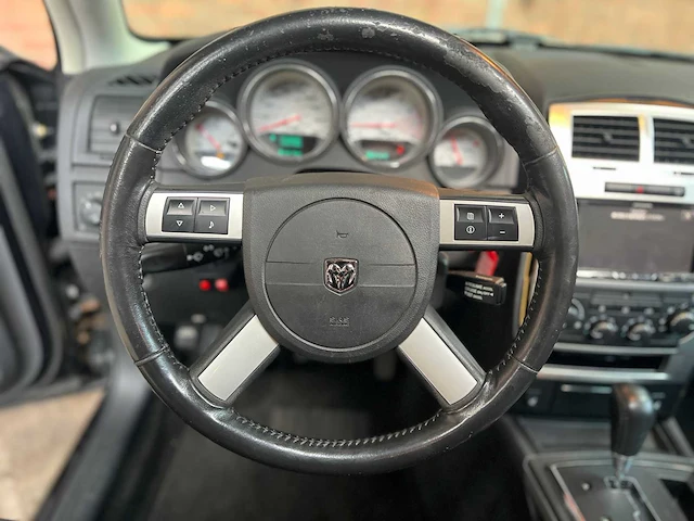 Dodge charger srt8 6.1 v8 425pk 2008 youngtimer - afbeelding 20 van  50