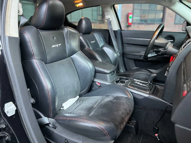 Dodge charger srt8 6.1 v8 425pk 2008 youngtimer - afbeelding 38 van  50