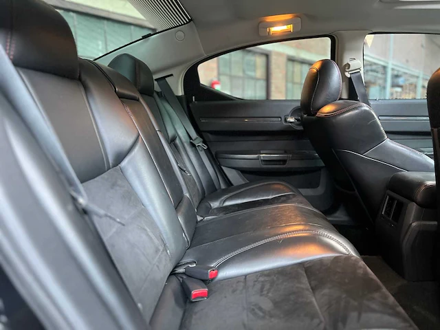 Dodge charger srt8 6.1 v8 425pk 2008 youngtimer - afbeelding 43 van  50