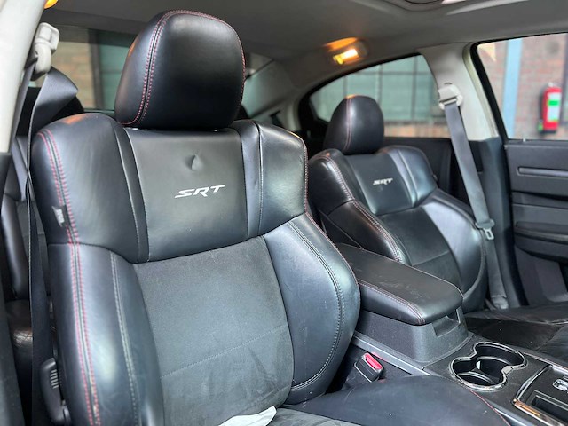 Dodge charger srt8 6.1 v8 425pk 2008 youngtimer - afbeelding 40 van  50