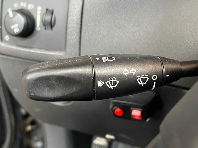 Dodge charger srt8 6.1 v8 425pk 2008 youngtimer - afbeelding 18 van  50