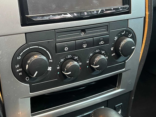 Dodge charger srt8 6.1 v8 425pk 2008 youngtimer - afbeelding 24 van  50