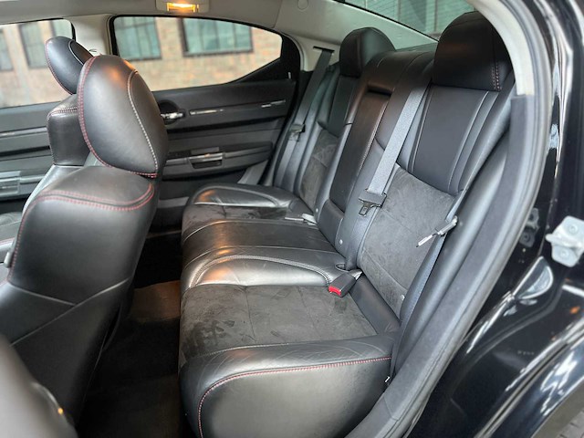 Dodge charger srt8 6.1 v8 425pk 2008 youngtimer - afbeelding 35 van  50
