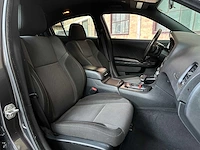 Dodge charger sxt 3.6 v6 296pk 2020 - afbeelding 30 van  32