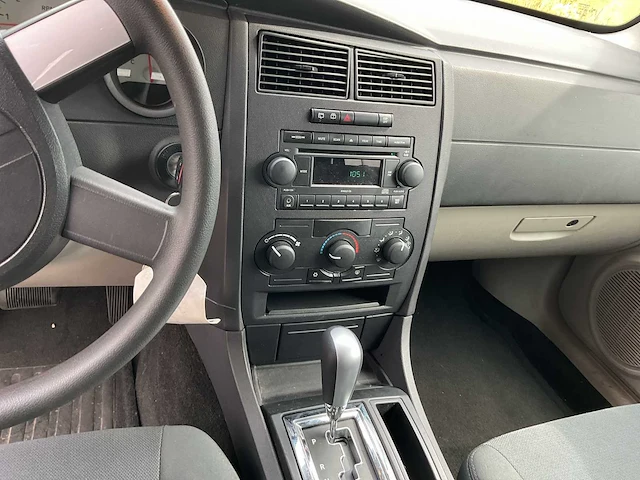 Dodge magnum se personenauto - afbeelding 3 van  16