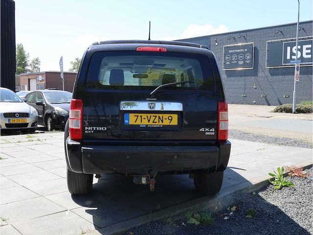 Dodge nitro crd sxt 2.8 2008 vierwielaandrijving, 71-vzn-9 - afbeelding 22 van  27