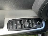 Dodge nitro personenauto - afbeelding 7 van  30