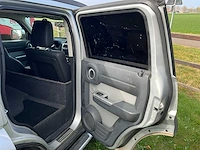 Dodge nitro personenauto - afbeelding 11 van  30
