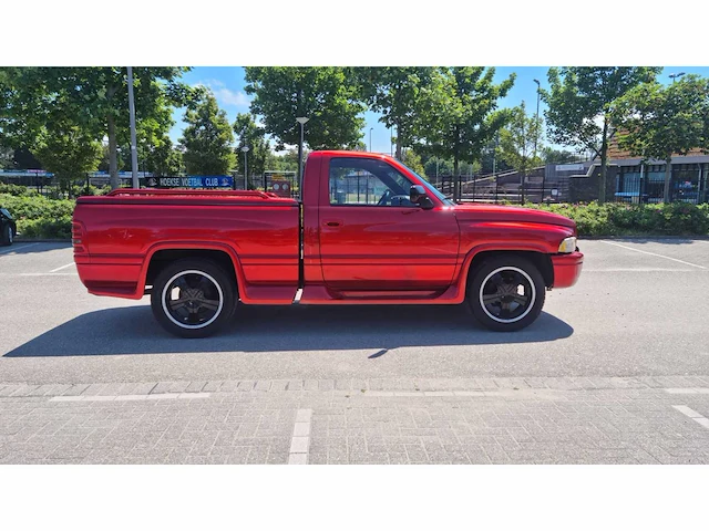 Dodge personenauto - afbeelding 3 van  18