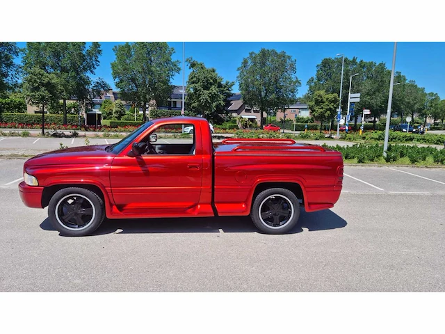 Dodge personenauto - afbeelding 4 van  18