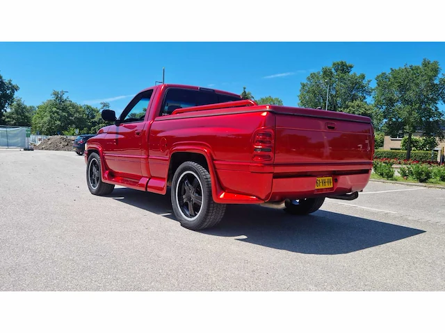 Dodge personenauto - afbeelding 5 van  18