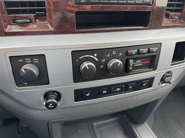 Dodge ram - 2500 6.7 cummins mega-cab - afbeelding 13 van  28