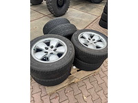 Dodge ram - autoband en 4 velgen - afbeelding 1 van  5