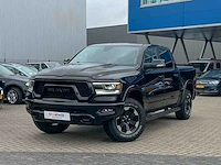 Dodge ram 1500 5.7 v8 4x4 crew cab limited 401pk 2018 bedrijfswagen, v-24-hpg