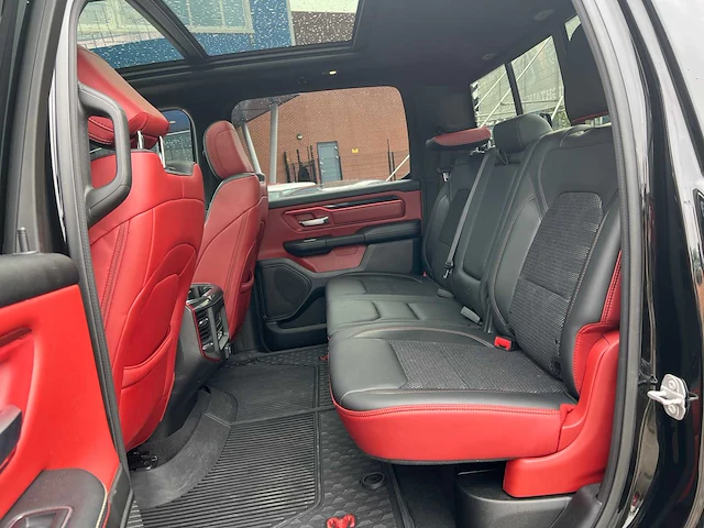 Dodge ram 1500 5.7 v8 4x4 crew cab limited 401pk 2018 bedrijfswagen, v-24-hpg - afbeelding 27 van  42