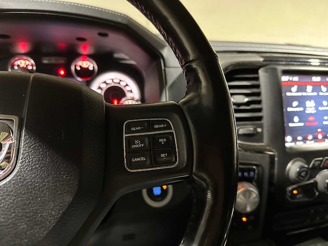 Dodge ram 1500 5.7 v8 quad cab 6'4 401pk 2018, v-442-ll bedrijfswagen - afbeelding 15 van  44