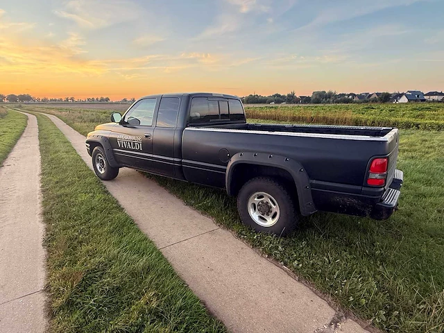 Dodge ram 2500 met nieuwe apk - afbeelding 4 van  11