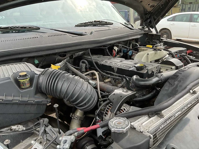 Dodge ram 2500 vliegtuigsleper - afbeelding 3 van  13