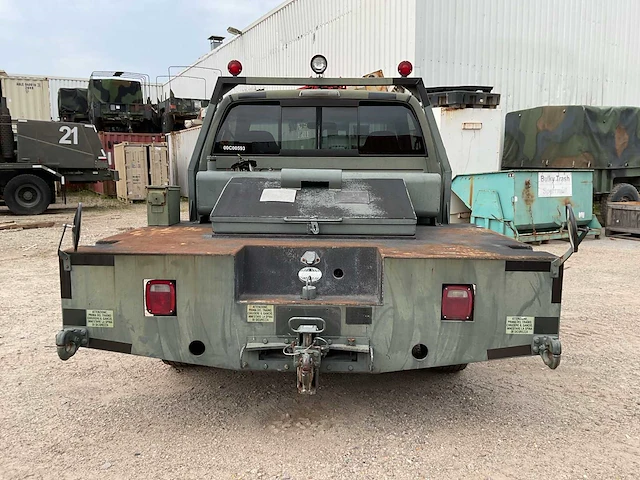 Dodge ram 2500 vliegtuigsleper - afbeelding 10 van  13