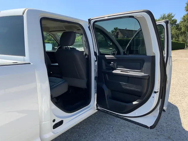 Dodge ram 3500 2018 - afbeelding 27 van  49