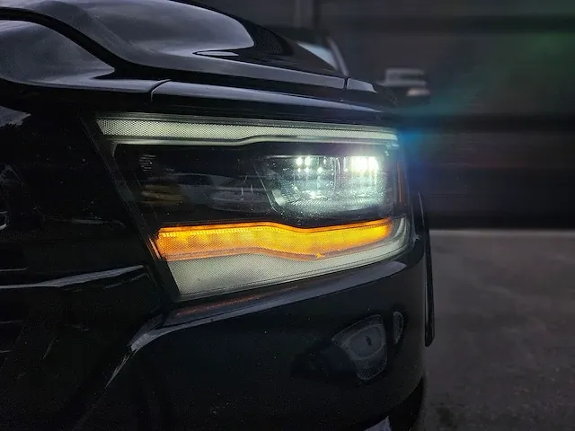 Dodge ram 5.7 v8 4x4 cc laramie limited vrf-90-z - afbeelding 10 van  48