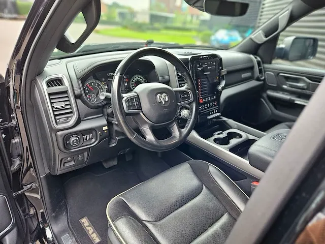 Dodge ram 5.7 v8 4x4 cc laramie limited vrf-90-z - afbeelding 15 van  48