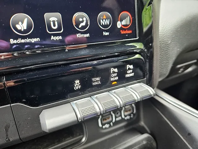 Dodge ram 5.7 v8 4x4 cc laramie limited vrf-90-z - afbeelding 31 van  48