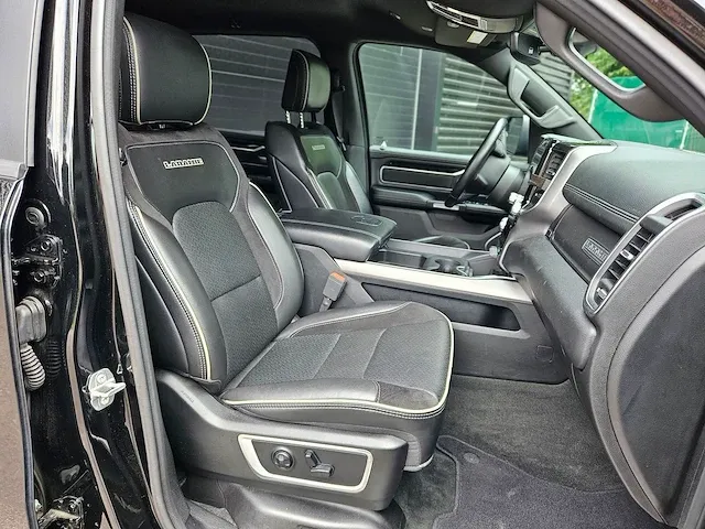 Dodge ram 5.7 v8 4x4 cc laramie limited vrf-90-z - afbeelding 37 van  48