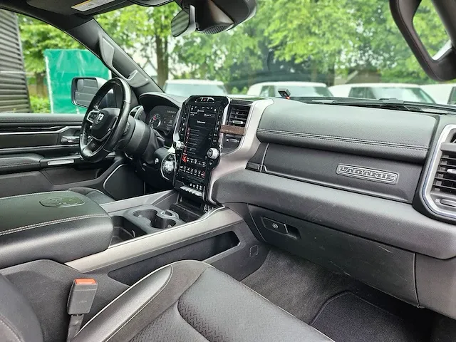 Dodge ram 5.7 v8 4x4 cc laramie limited vrf-90-z - afbeelding 38 van  48