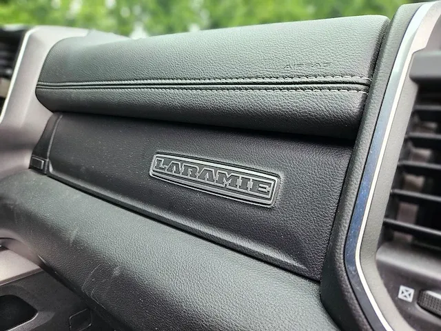 Dodge ram 5.7 v8 4x4 cc laramie limited vrf-90-z - afbeelding 39 van  48