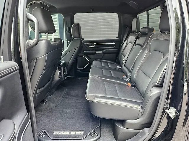 Dodge ram 5.7 v8 4x4 cc laramie limited vrf-90-z - afbeelding 41 van  48