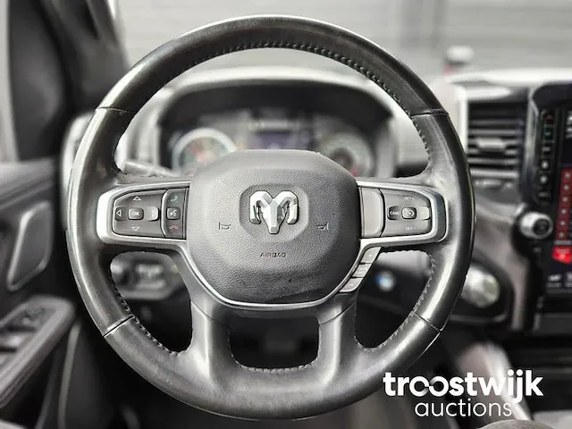 Dodge ram 5.7 v8 4x4 cc laramie limited vrf-90-z - afbeelding 16 van  48