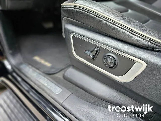 Dodge ram 5.7 v8 4x4 cc laramie limited vrf-90-z - afbeelding 20 van  48
