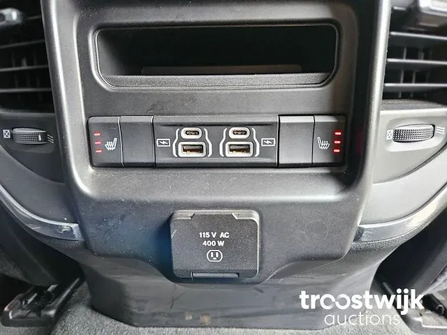 Dodge ram 5.7 v8 4x4 cc laramie limited vrf-90-z - afbeelding 42 van  48