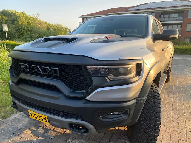 Dodge ram trx bedrijfswagen - afbeelding 41 van  44