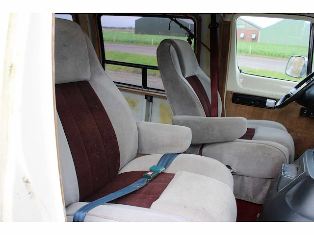 Dodge v8 lpg bedrijfswagen - afbeelding 16 van  32