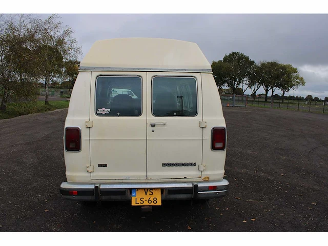 Dodge v8 lpg bedrijfswagen - afbeelding 28 van  32